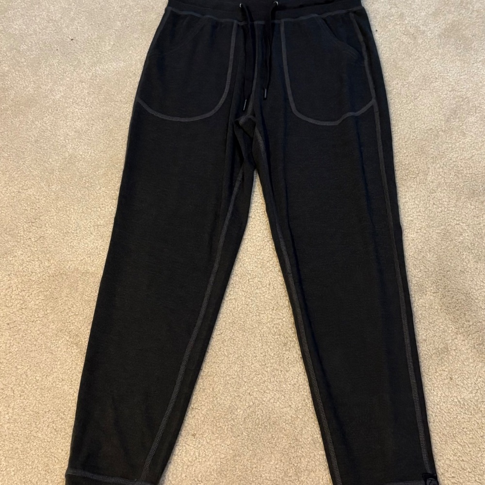 FACEPLANT DREAMS Jogger leggings. Size S. Luxury loungewear. Front pockets. Grey